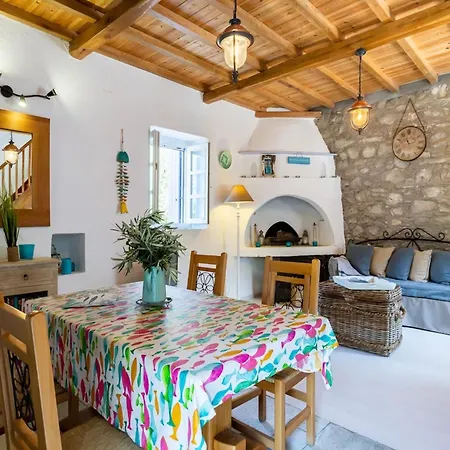Traditional Greek House With Direct Access To A Lovely Beach At 250 M Holiday home