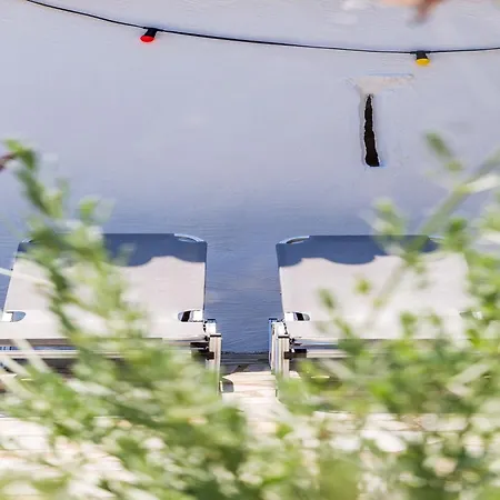 Traditional Greek House With Direct Access To A Lovely Beach At 250 M Holiday home *