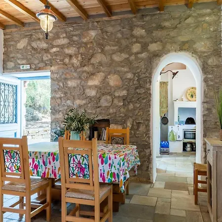 Holiday home Traditional Greek House With Direct Access To A Lovely Beach At 250 M