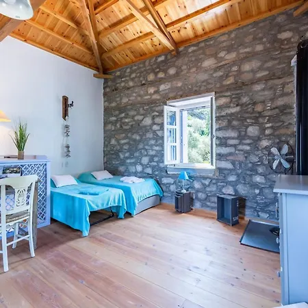 Holiday home Traditional Greek House With Direct Access To A Lovely Beach At 250 M *