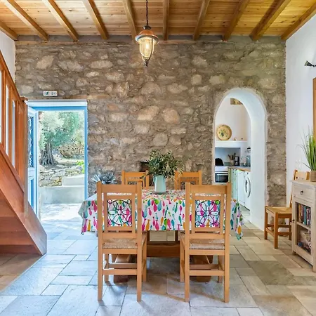 Traditional Greek House With Direct Access To A Lovely Beach At 250 M *