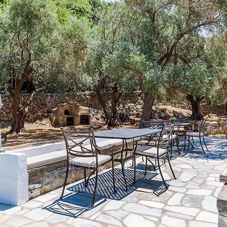 Traditional Greek House With Direct Access To A Lovely Beach At 250 M * Skopelos Town